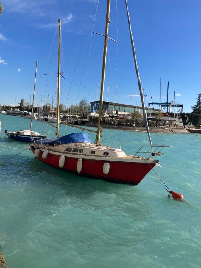 Garda Art&Lake Peschiera del Garda Exterior foto